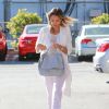 Jessica Alba se rend aux bureaux "Honest Company" à Los Angeles, le 13 mars 2015