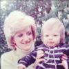 David Beckham et sa maman, photo publiée sur son compte Facebook le jour de la fête des mères, le 15 mars 2015