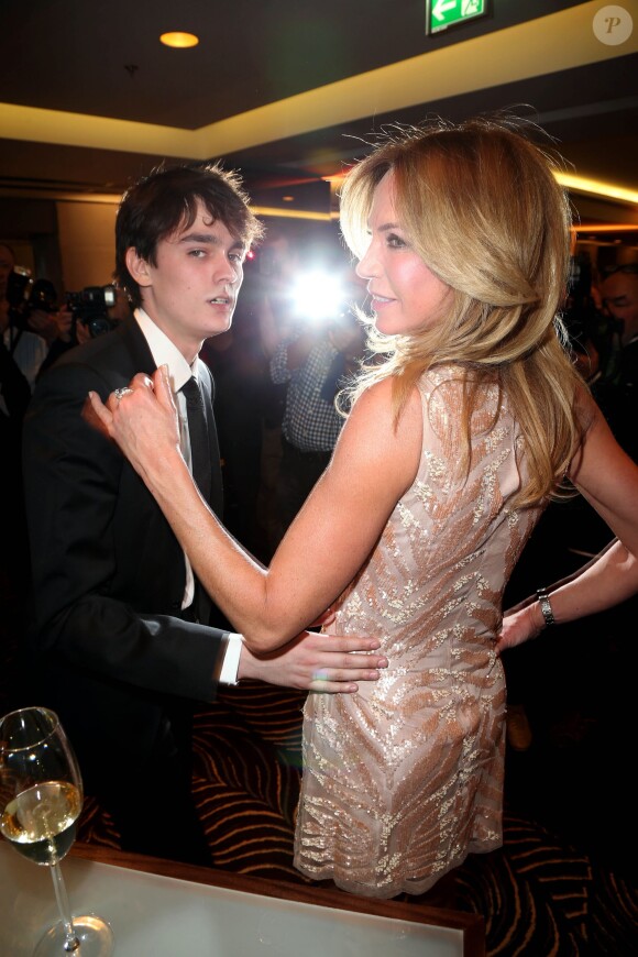 Alain-Fabien Delon et sa mère Rosalie Van Breemen - Soirée pour le lancement du magazine "People" en Allemagne à Berlin le 17 mars 2015