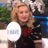 Madonna en Schiaparelli sur le plateau de "The Ellen Show", le 18 mars 2015.