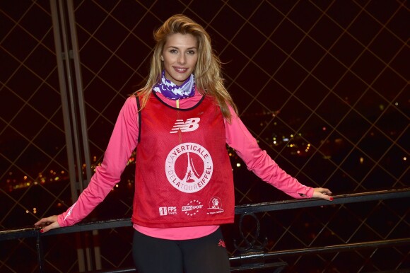 Camille Cerf (Miss France 2015) - Course inédite EcoTrail "La Verticale" à la Tour Eiffel à Paris, le 20 mars 2015. C'est une course ascensionnelle complète du monument le plus visité au monde, avec 1.665 marches à gravir le plus vite possible !