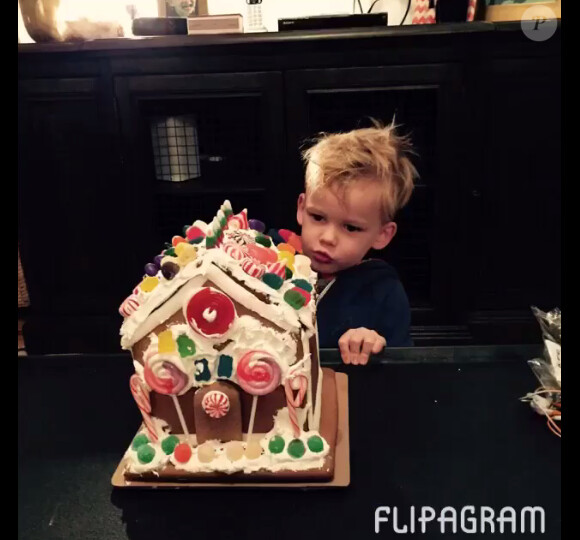 Hilary Duff a ajouté une photo de son fils Luca alors qu'il fête son troisième anniversaire, sur son compte Instagram le 20 mars 2015