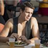 Frankie Alvarez et Jonathan Groff dans Looking