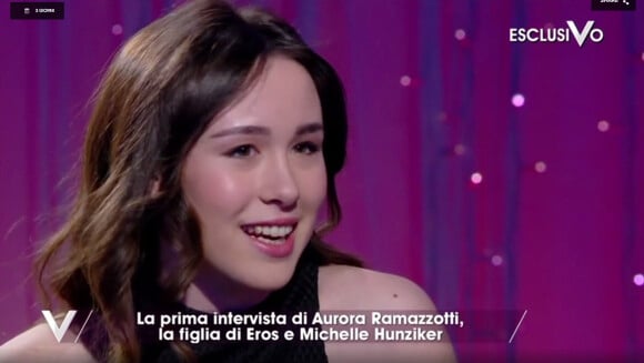 Aurora Ramazzotti lors de sa première interview télé dans "Verissimo" - mars 2015