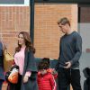 Fernando Torres à la sortie de l'école avec ses enfants Nora et Leo et son épouse Olalla, le 20 mars 2015, à Madrid