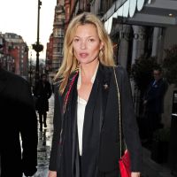 Kate Moss : Ultrastylée et discrète pour une séance shopping de luxe