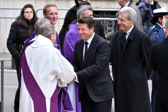 Christian Estrosi, le maire de Nice et Adolphe Colrat, le préfet des Alpes Maritimes lors des obsèques de Camille Muffat en l'église Saint Jean-Baptiste-Le Vœu à Nice, le 25 mars 2015