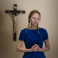 Véronique Lévy : La soeur de BHL renonce aux hommes pour le Christ...