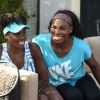Serena Williams et Venus Williams lors du All-Star Tennis Charity Event au Ritz Carlton de Key Biscayne, le 24 mars 2015