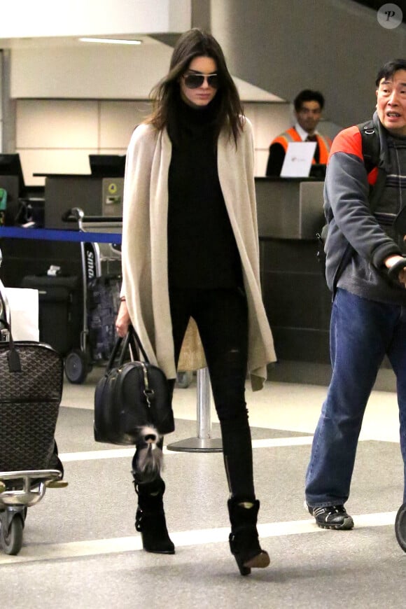 Kendall Jenner à l'aéroport LAX de Los Angeles, le 11 mars 2015.
