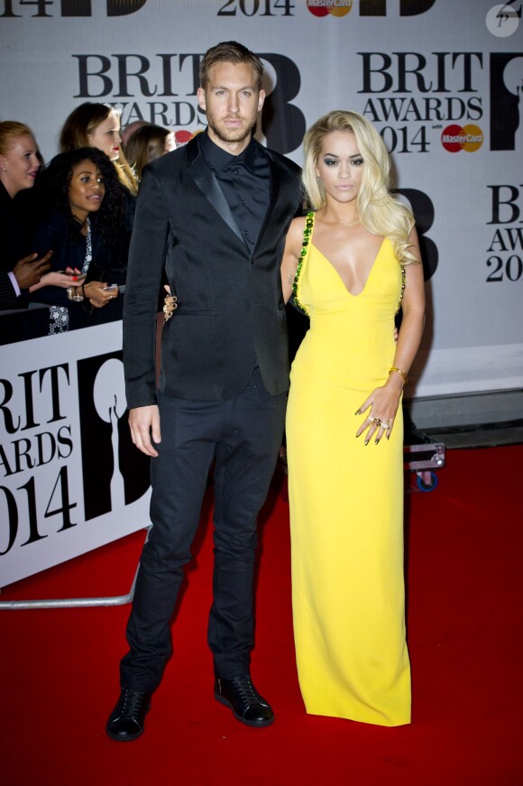 Rita Ora et Calvin Harris lors des Mastercard Brit Awards à Londres, le 19 février 2014