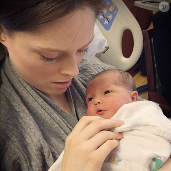 Coco Rocha et sa fille Ioni James. Photo publiée le 28 mars 2015.