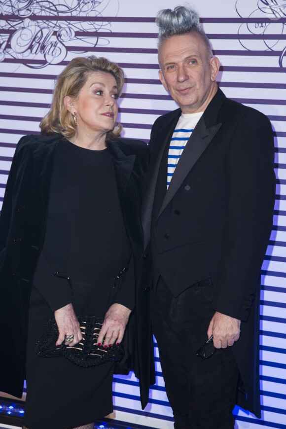 Catherine Deneuve et Jean Paul Gaultier - Photocall de la soirée de vernissage de l'exposition "Jean Paul Gaultier" au Grand Palais à Paris, le 30 mars 2015.