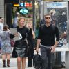 Sam Worthington et sa compagne Lara Bingle se promènent dans les rues de New York. Le 12 septembre 2014 