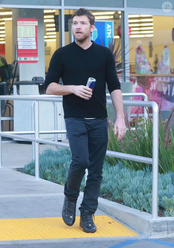 Exclusif - Sam Worthington se rend à la pharmacie à West Hollywood, le 6 avril 2014.  