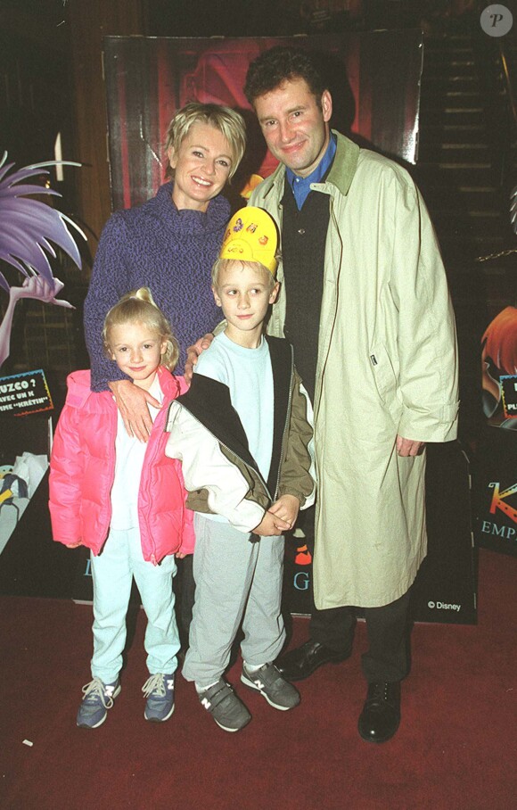 Sophie Davant, Pierre Sled et leurs enfants en 2001. 