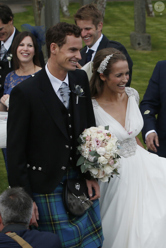 Andy Murray et Kim Sears se marient à la cathédrale de Dunblane en Ecosse, le 11 avril 2015.