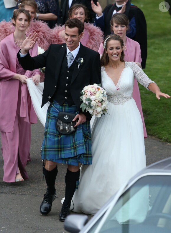 Andy Murray et Kim Sears se marient à la cathédrale de Dunblane en Ecosse, le 11 avril 2015.