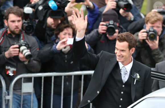 Andy Murray et Kim Sears se marient à la cathédrale de Dunblane en Ecosse, le 11 avril 2015.