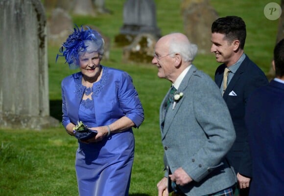 Les grands-parents d'Andy, Shirley et Roy Erskine, au mariage d'Andy Murray et Kim Sears à la cathédrale de Dunblane en Ecosse, le 11 avril 2015.
