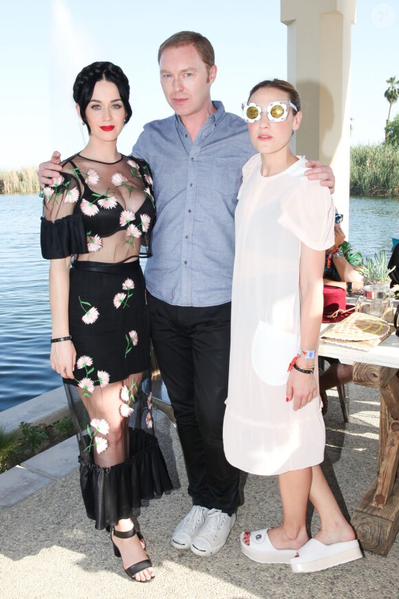 Katy Perry, Mia Moretti et Stuart Vevers lors du Harpers Bazaar Brunch au Soho Desert House, La Quinta, le 11 avril 2015