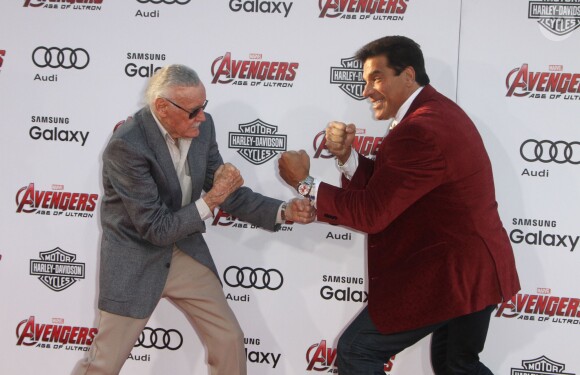 Stan Lee, Lou Ferrigno à la première de "Avengers: Age Of Ultron" à Hollywood, le 13 avril 2015.