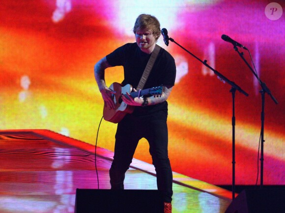 Le chanteur Ed Sheeran - Soirée des "BRIT Awards 2015" à Londres. Le 25 février 2015.