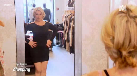 Mélanie humiliée par ses concurrentes à cause de robe noire dans Les reines du shopping (M6) - Emission du 14 avril 2015.