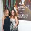 Olivia Wilde et Barbara Burchfield (créatrices du site Conscious Commerce) assistent au dîner post-ouverture du magasin éphémère Conscious, au Cafe Clover. New York, le 14 avril 2015.