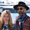 Piper Perabo et son mari Stephen Kay - MipTV 2015 à Cannes, le 14 avril 2015.