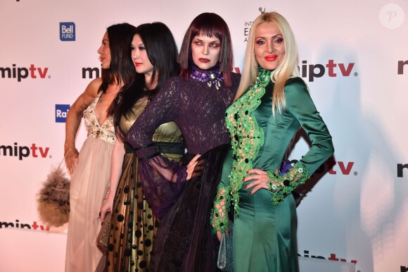 Les actrices de la serie "Suckers", de gauche à droite, Uthe Bacher, Violetta Smikalina, Xena Zupanic et Amira Bergmann arrivent à la soirée d'ouverture du MIPTV à l'hôtel Majestic à Cannes le 13 avril 2015 dans le cadre du MIPTV 2015 qui se déroule au Palais des Festivals du 13 au 16 avril. 