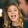 Exclusif - Louane Emera - Backstage de l'enregistrement de l'émission La télé chante pour le Sidaction aux Folies Bergère à Paris. Le 11 mars 2015.