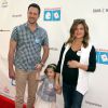 Tiffani Thiessen, enceinte, avec son mari Brady Smith et leur fille Harper à la 6ème soirée annuelle de « Milk+Bookies » à Los Angeles, le 19 avril 2015  