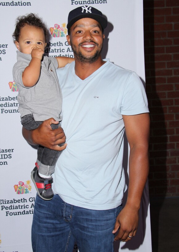 Donald Faison et son fils Rocco - 25ème gala annuel "A Time For Heroes" pour l'association "Elizabeth Glaser Pediatric AIDS" à Culver City, le 19 octobre 2014.  