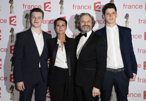 Eric Laugerias, Sandrine, Pierre-Louis et Paul-Alexis lors de la cérémonie des Molières à Paris le 27 avril 2015