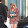 Kate Hudson avec son frère Oliver Hudson, croisant en sortant de l'agence d'artistes CAA à Los Angeles, la star Mel Gibson, le 27 avril 2015
