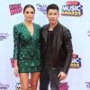 Nick Jonas et sa petite-amie Olivia Culpo - Cérémonie des Disney Music Awards à Los Angeles, le 25 avril 2015.  