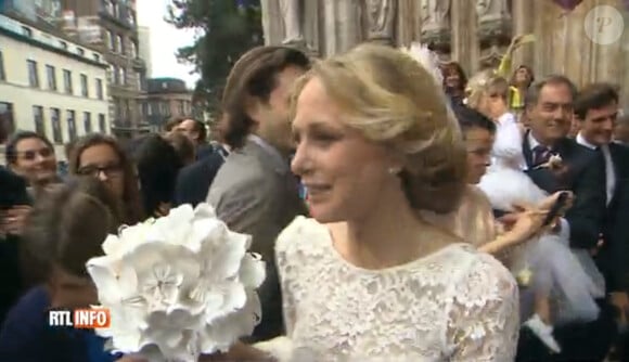 Julie Taton dans sa robe de mariée à Bruxelles, le samedi 2 mai 2015.
