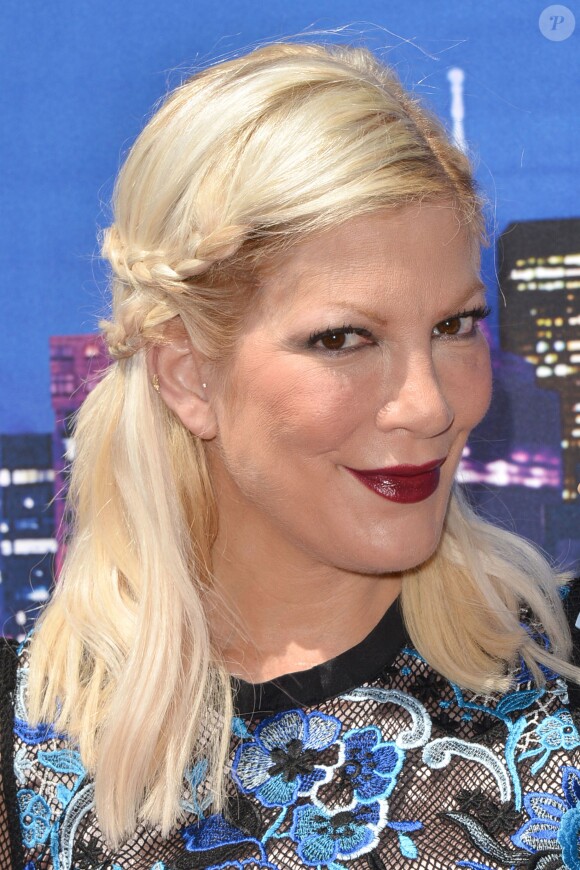 Tori Spelling, venue accompagnée de son fils Finn Davey McDermott, à la soirée Marvel Universe LIVE! à Inglewood, le samedi 2 mai 2015.