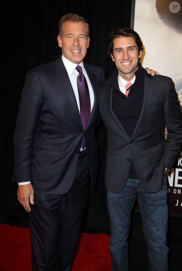 Brian Williams - Personnalites lors de la premiere du film 'Lone Survivor' au Ziegfeld Theater a New York, le 3 decembre 2013.