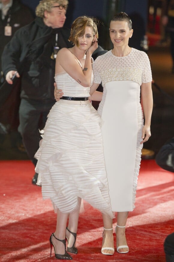 Kristen Stewart et Juliette Binoche - 40ème cérémonie des César au théâtre du Châtelet à Paris, le 20 février 2015.