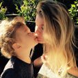  Marisa Miller a ajout&eacute; une photo avec son fils Gavin &agrave; son compte Instagram, le 22 mars 2015 