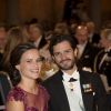 Le prince Carl Philip de Suède et sa fiancée Sofia Hellqvist lors du dîner de Gala en l'honneur des Prix Nobel à Stockholm en Suède le 10 novembre 2014.