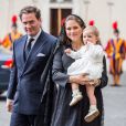  La princesse Madeleine de Su&egrave;de, son mari Chris O'Neill et leur fille la princesse Leonore rencontrait le 27 avril 2015 le pape Fran&ccedil;ois au Vatican. 