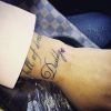 Aurélie Van Daelen a fait faire un tatouage en hommage à son père décédé en août 2015.
