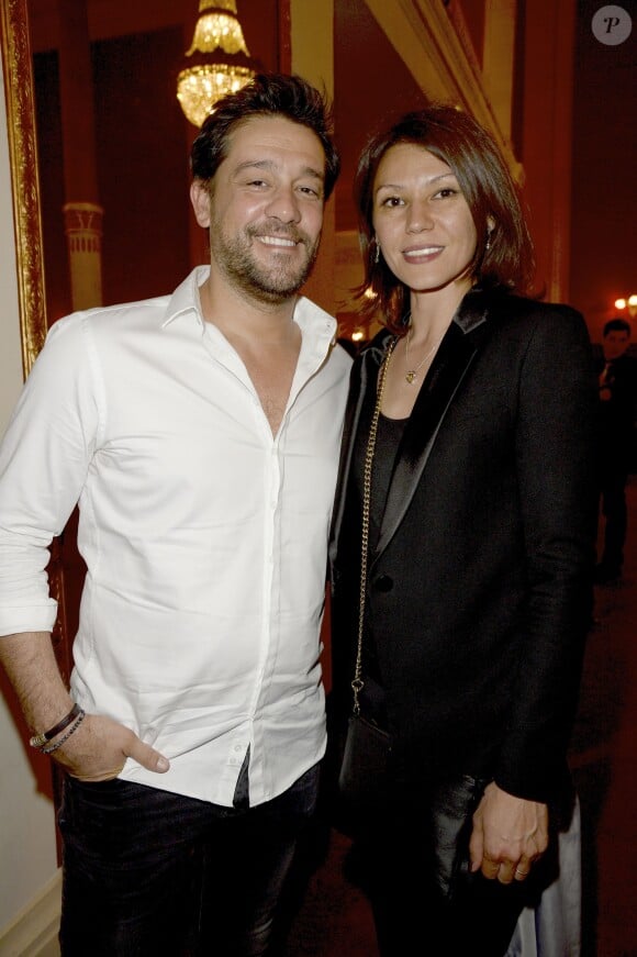 Titoff et sa femme Tatiana - Générale de la pièce "Open Space" au théâtre de Paris le 11 mai 2015.