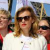 Valérie Trierweiler au rassemblement au Champ-de-Mars à Paris le 14 Avril 2015 pour les 219 lycéennes enlevées par Boko Haram il y a un an.