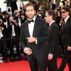Jake Gyllenhaal, membre du jury - Montée des marches du film "La Tête Haute" pour l'ouverture du 68e Festival du film de Cannes le 13 mai 2015. Il porte une montre Chopard