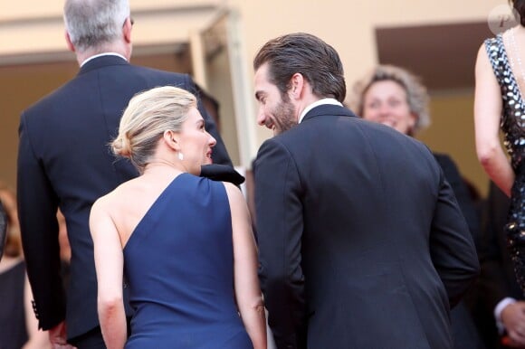 Sienna Miller et Jake Gyllenhaal - Montée des marches du film "La Tête Haute" pour l'ouverture du 68e Festival du film de Cannes le 13 mai 2015