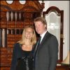 Charles Spencer, frère de Lady Di, en 2006 à Althorp House avec sa deuxième épouse Caroline, enceinte de leur second enfant.